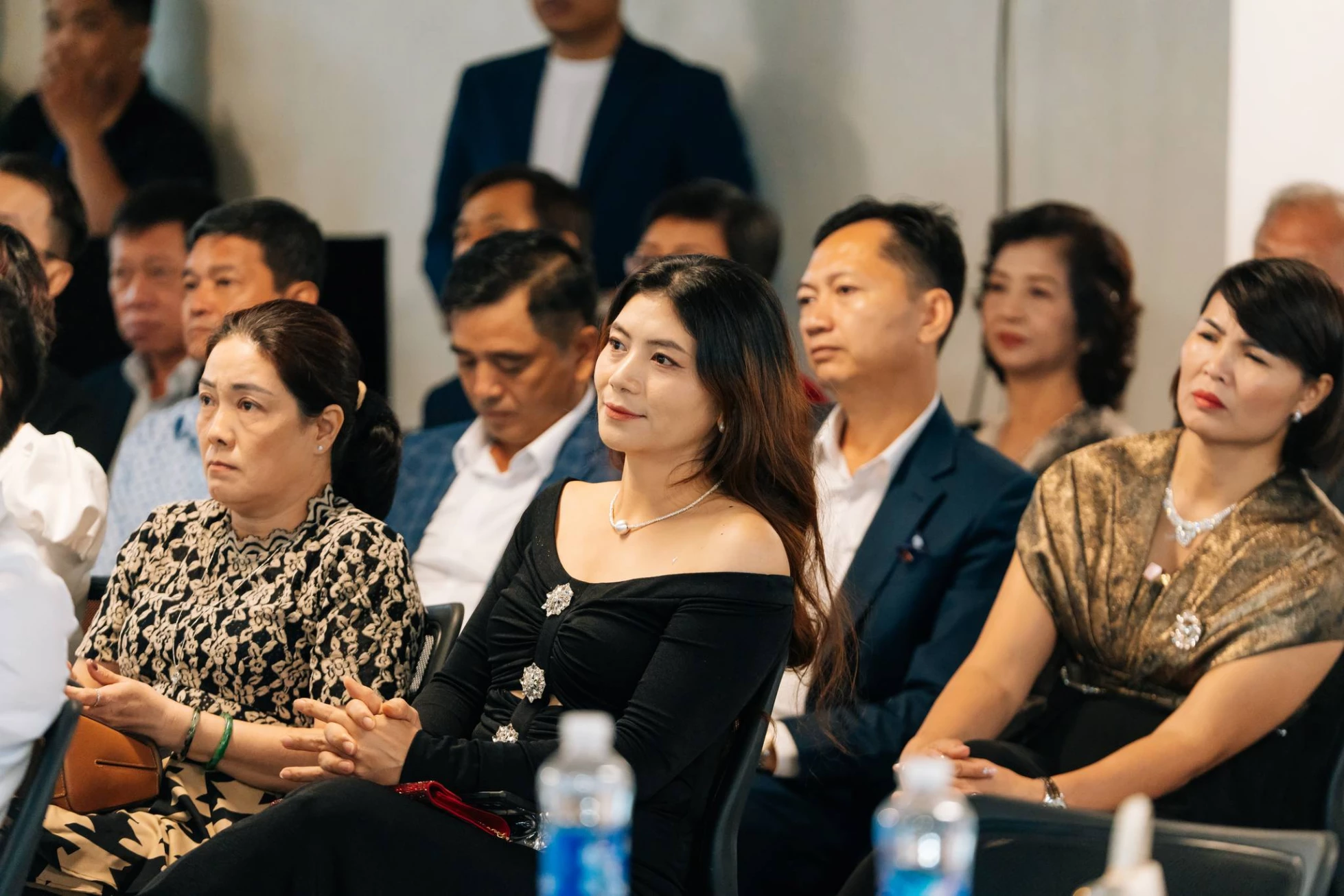 https://static.quochuyanhcorp.vn/17612/2024/Quốc/Apollo Haus/Album ảnh/Khánh thành/khanh-thanh-apollo-haus (68).jpg